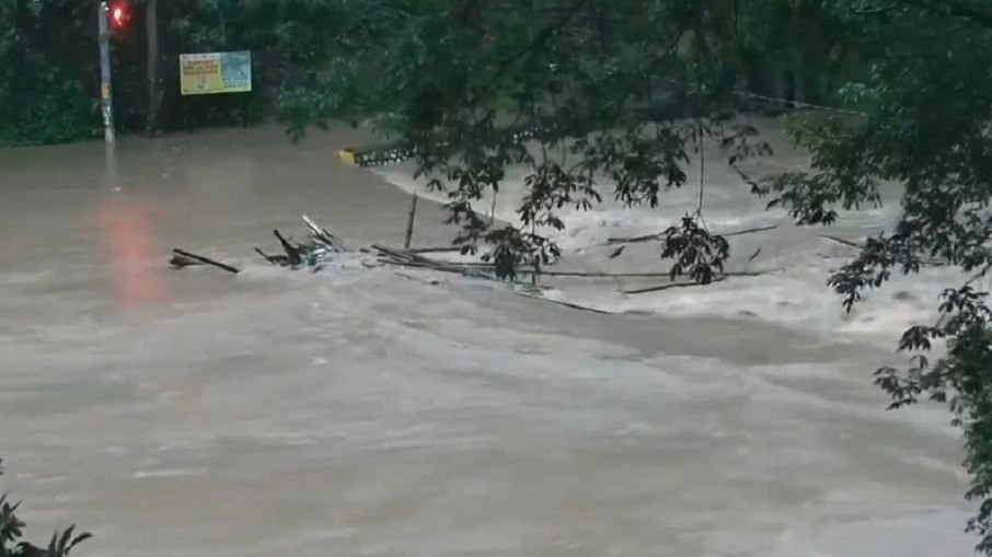 image-52 Furacão Melissa: o mais poderoso dos últimos anos devasta o Caribe e segue em direção às Bahamas